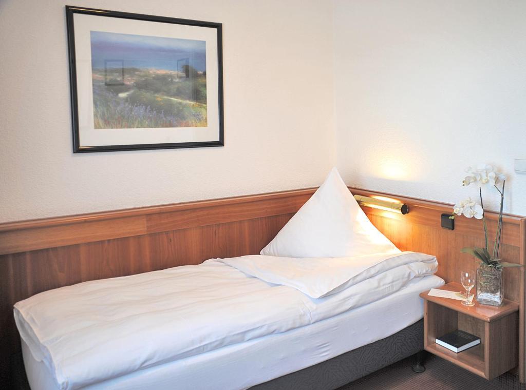 Hotel Und Landhaus 'Kastanie' Hamburg-Harburg Kamer foto
