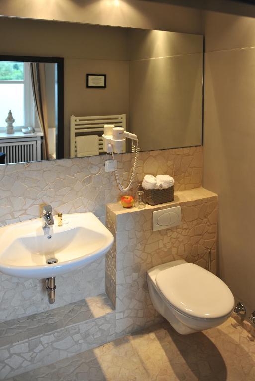 Hotel Und Landhaus 'Kastanie' Hamburg-Harburg Kamer foto